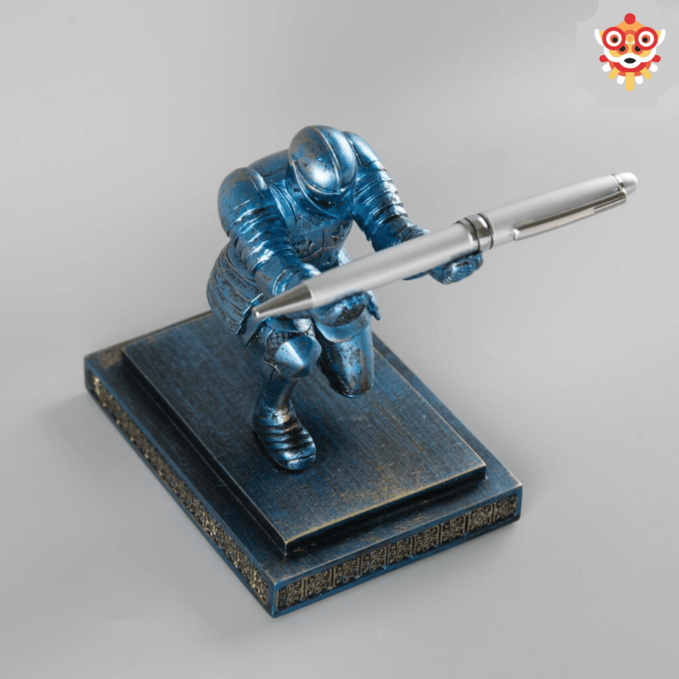 Executive Knight Pen Holder